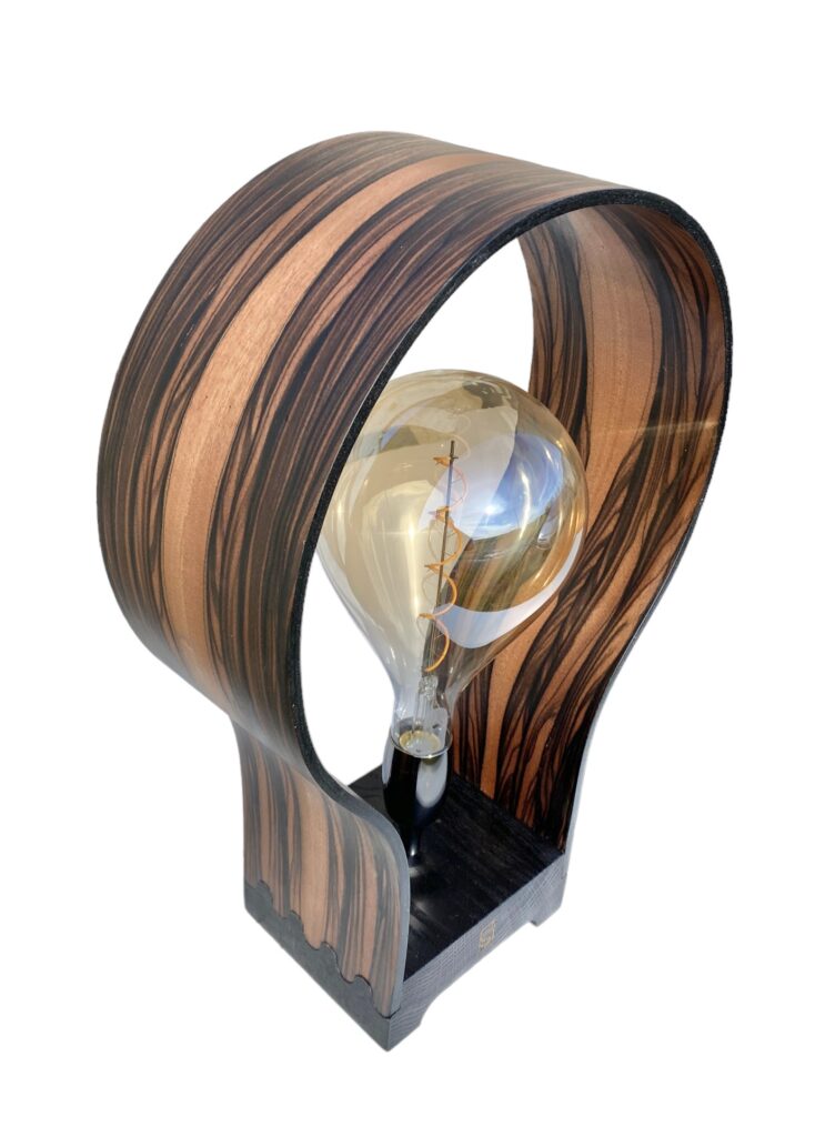 lampe au design simple et épuré